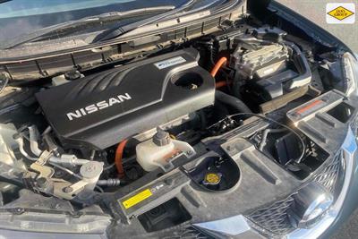 2015 Nissan X-Trail - Thumbnail