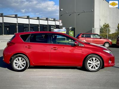 2013 Toyota Auris - Thumbnail