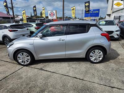 2018 Suzuki Swift - Thumbnail