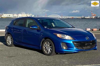 2012 Mazda Axela - Thumbnail