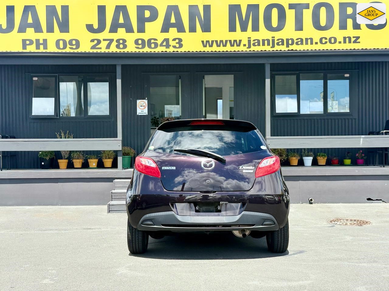 2013 Mazda Demio