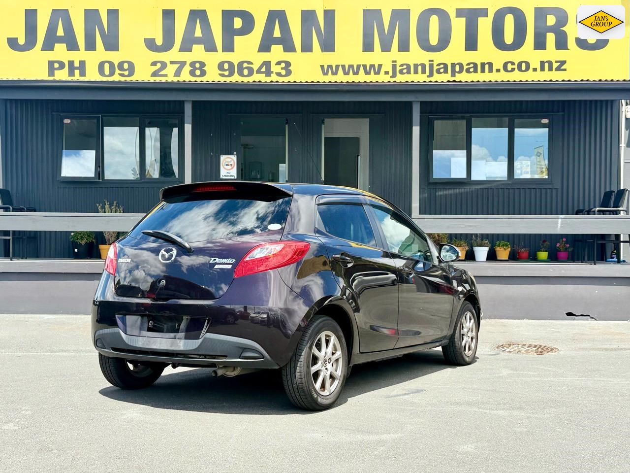 2013 Mazda Demio