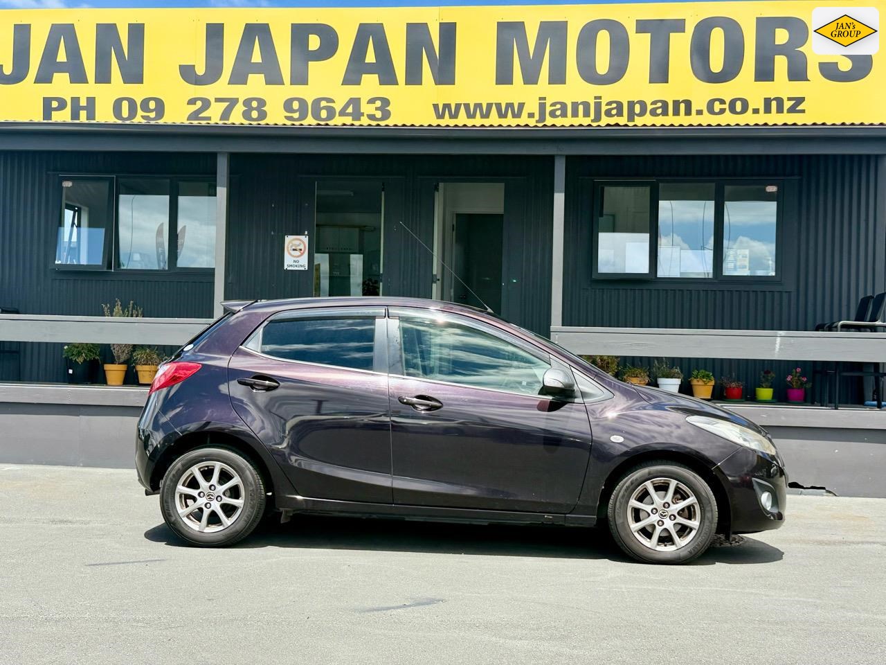 2013 Mazda Demio