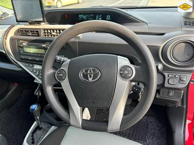 2014 Toyota Aqua - Thumbnail