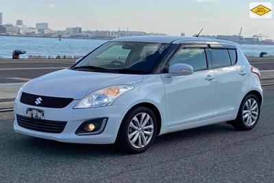 2015 Suzuki Swift - Thumbnail