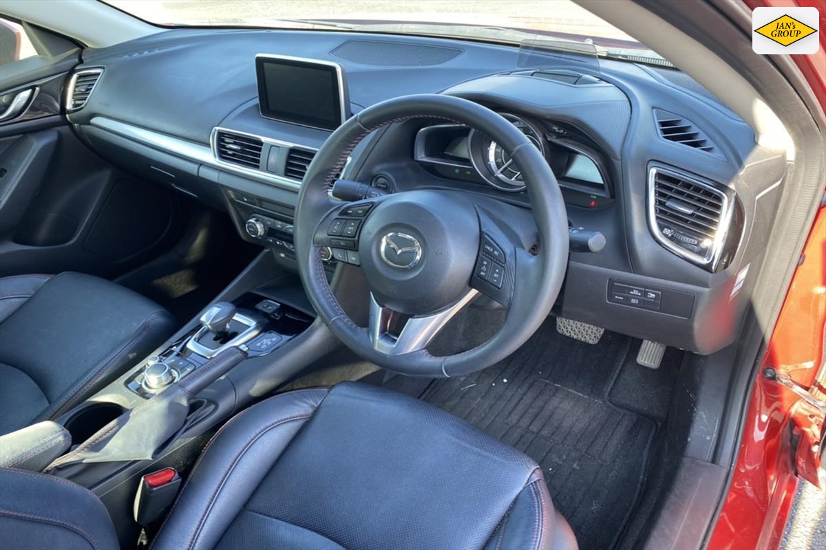 2014 Mazda Axela