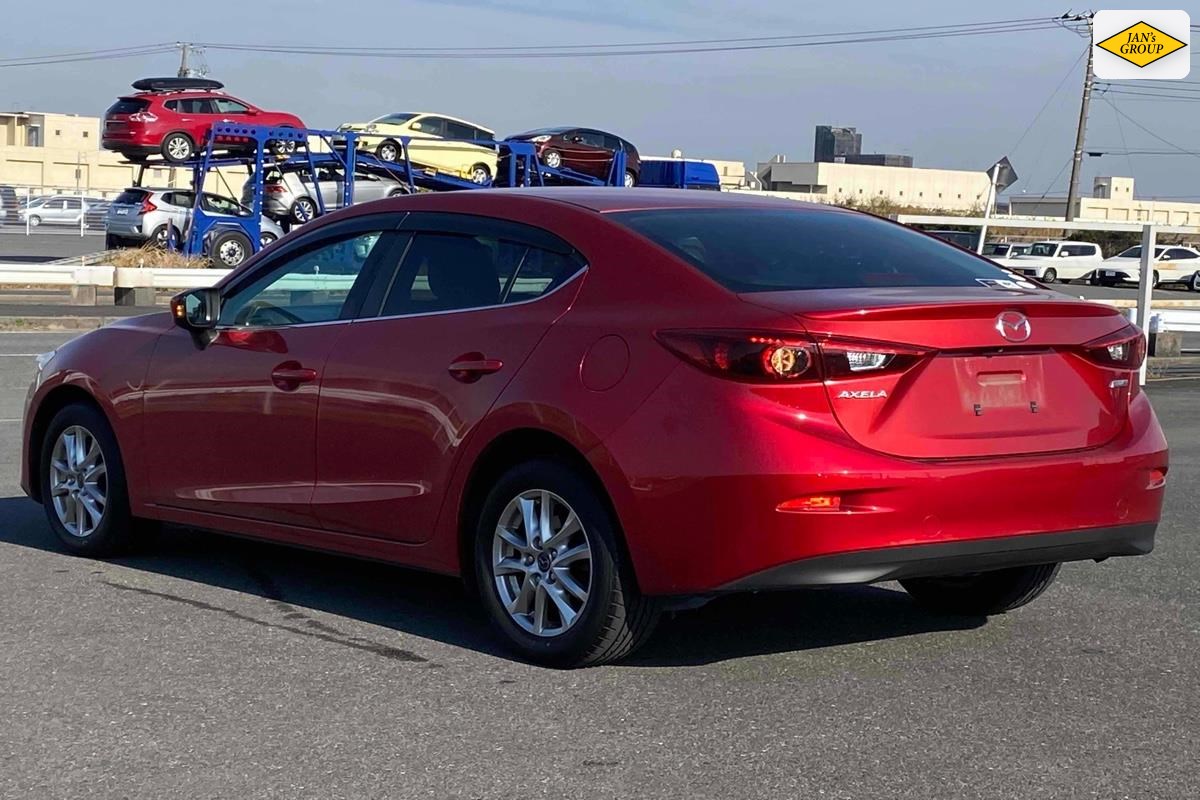 2014 Mazda Axela