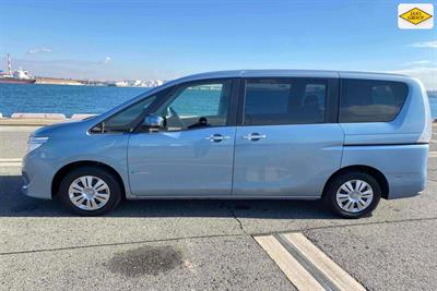 2014 Nissan Serena - Thumbnail