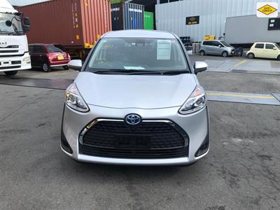 2019 Toyota Sienta - Thumbnail