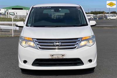 2014 Nissan Serena - Thumbnail