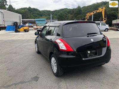 2014 Suzuki Swift - Thumbnail