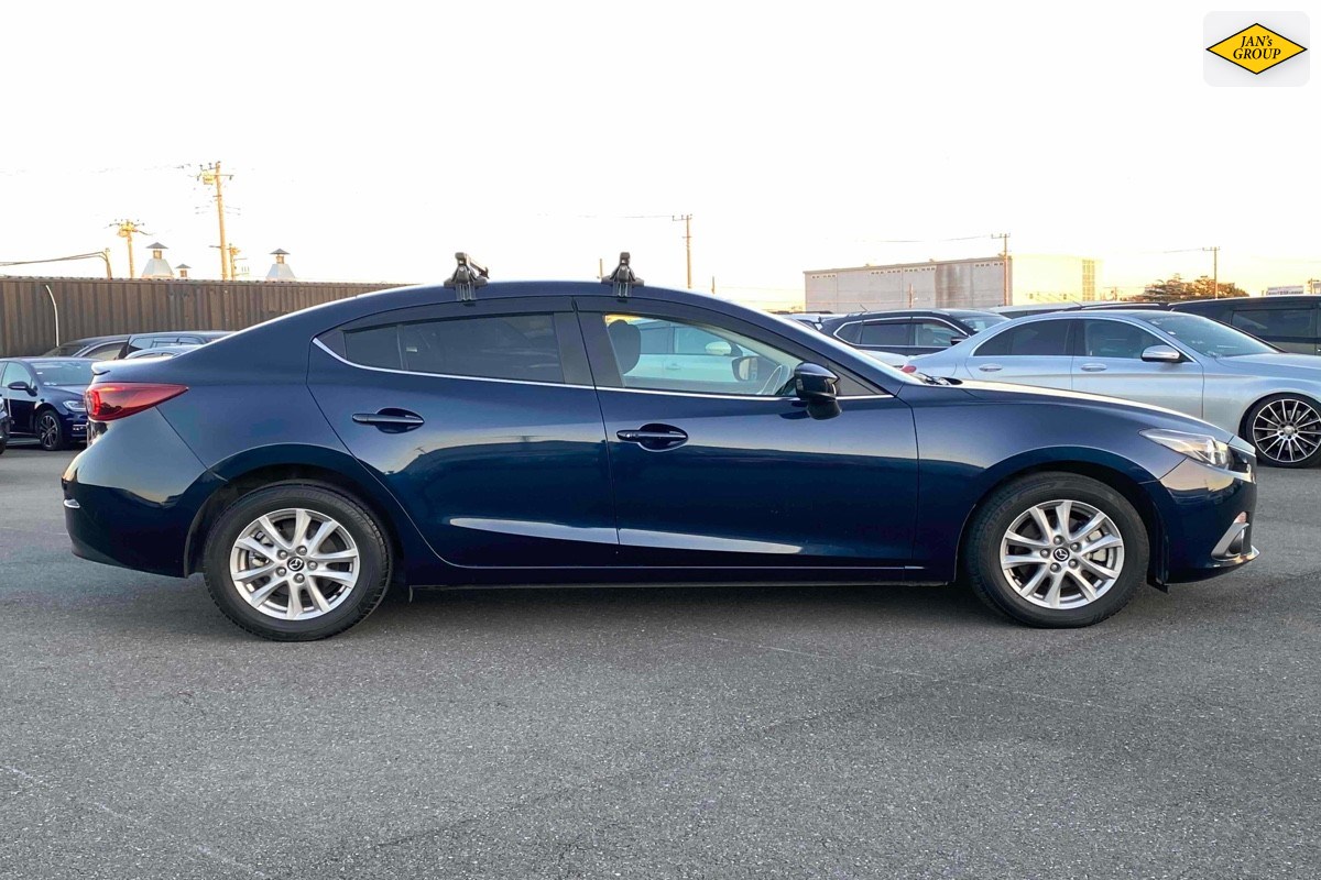 2014 Mazda Axela