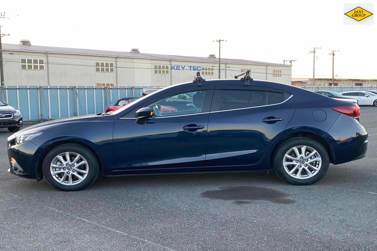 2014 Mazda Axela