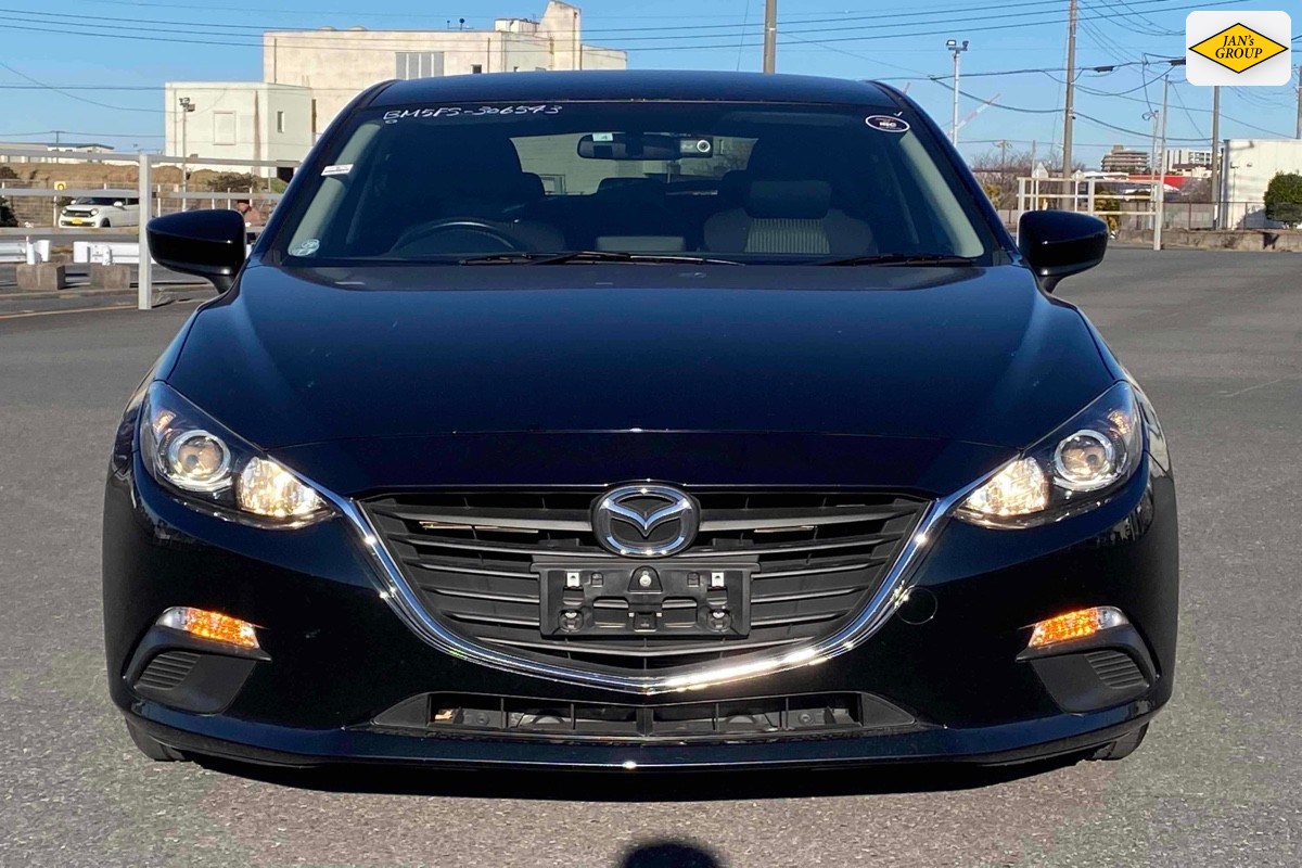 2016 Mazda Axela