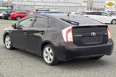 2013 Toyota Prius - Thumbnail