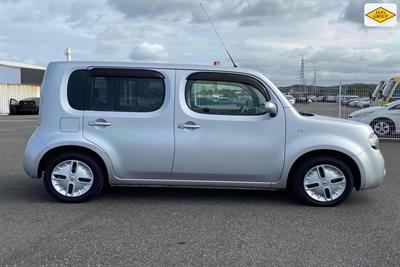 2016 Nissan Cube - Thumbnail