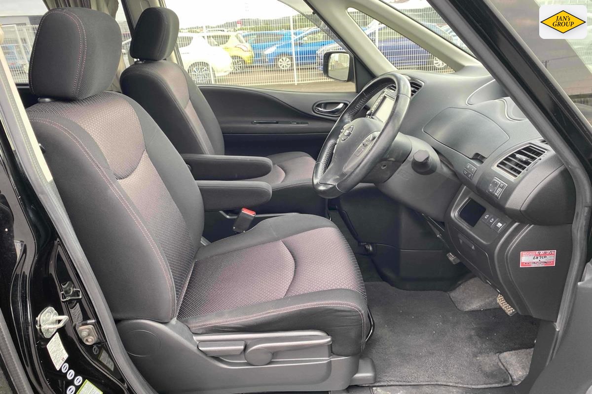 2013 Nissan Serena