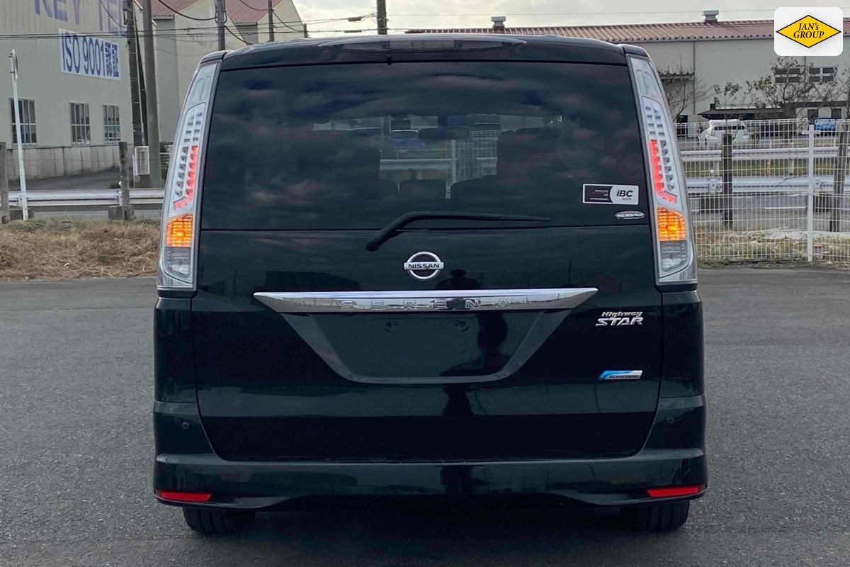 2013 Nissan Serena