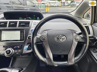 2014 Toyota Prius - Thumbnail