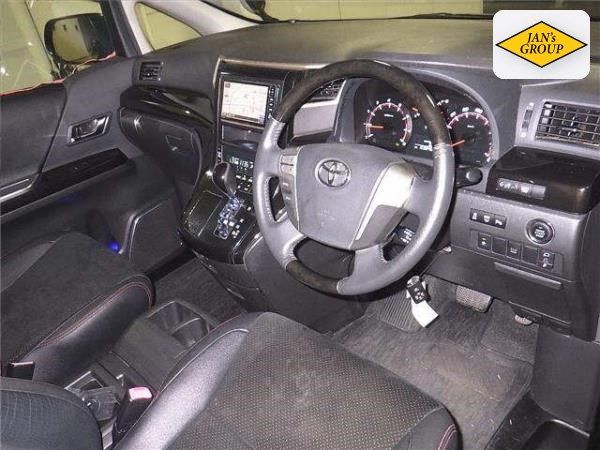 2013 Toyota Vellfire