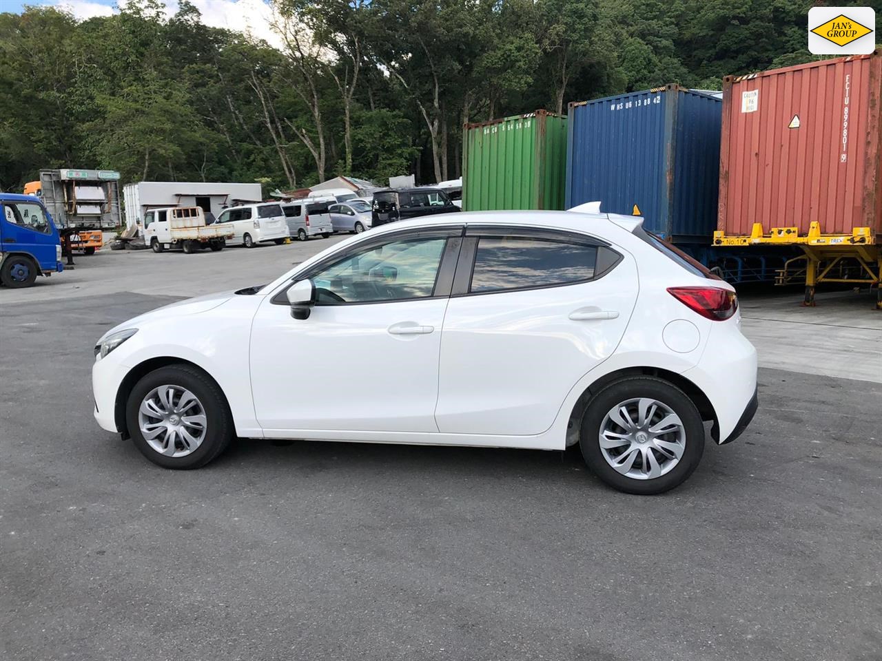 2019 Mazda Demio