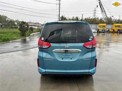 2017 Honda Freed - Thumbnail