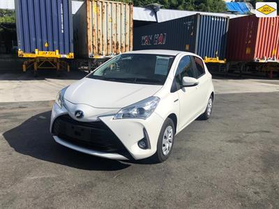 2019 Toyota Vitz - Thumbnail