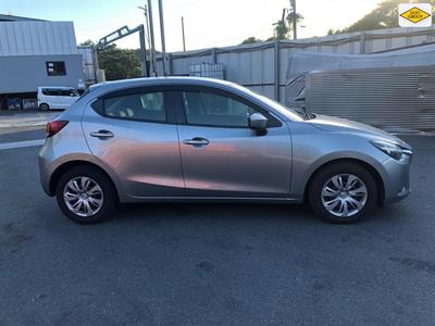 2015 Mazda Demio - Thumbnail