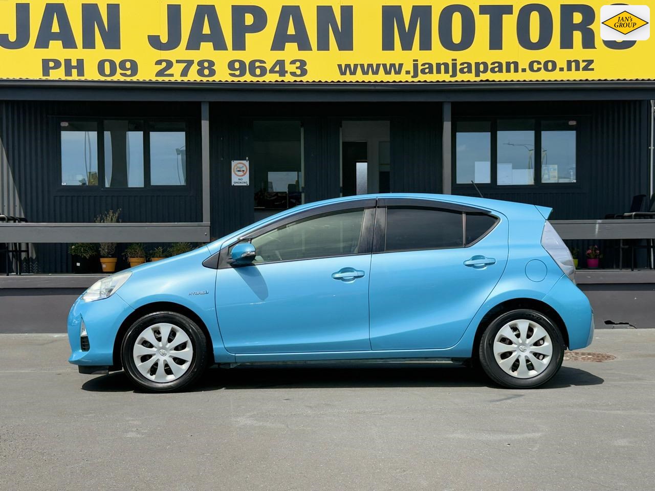 2013 Toyota Aqua