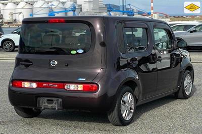 2016 Nissan Cube - Thumbnail