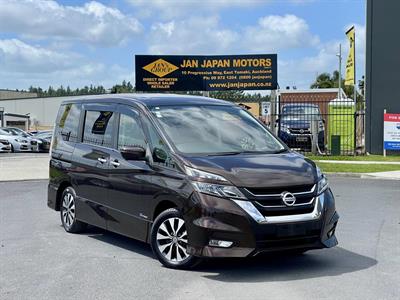 2017 Nissan Serena - Thumbnail