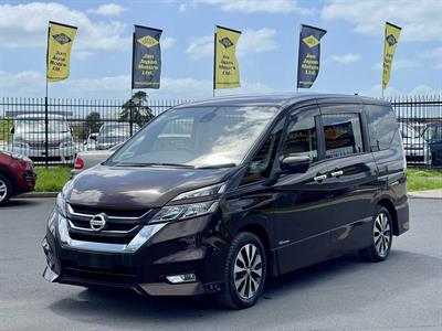 2017 Nissan Serena - Thumbnail