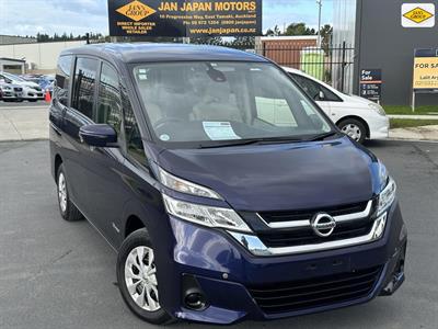 2017 Nissan Serena - Thumbnail