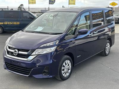 2017 Nissan Serena - Thumbnail