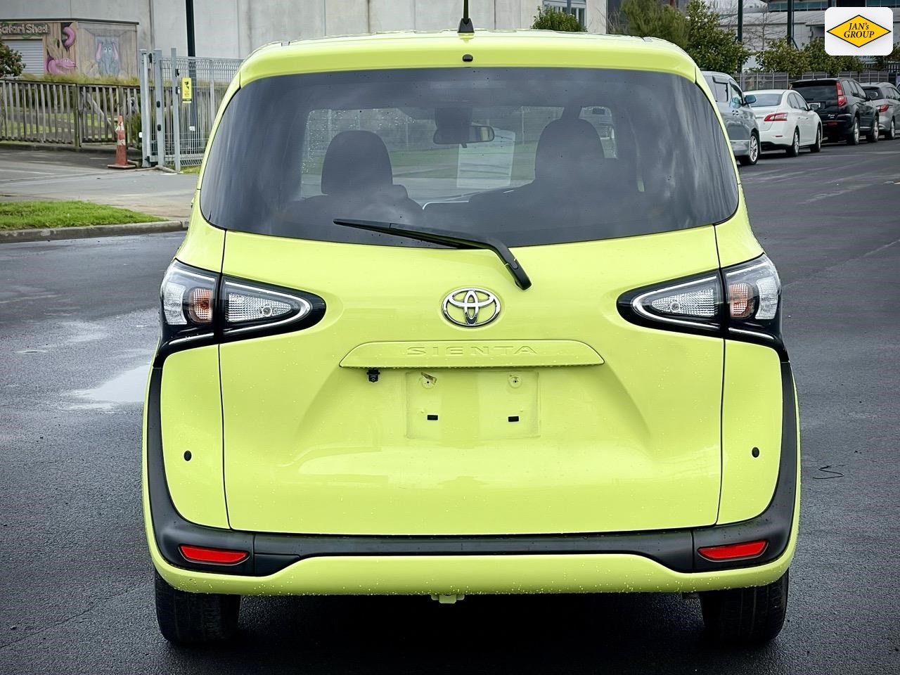 2019 Toyota Sienta