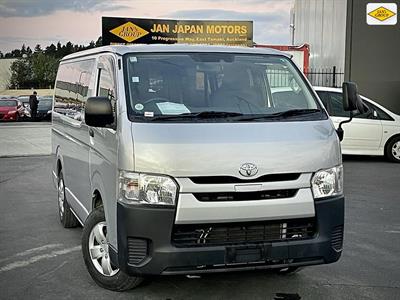 2018 Toyota Hiace - Thumbnail