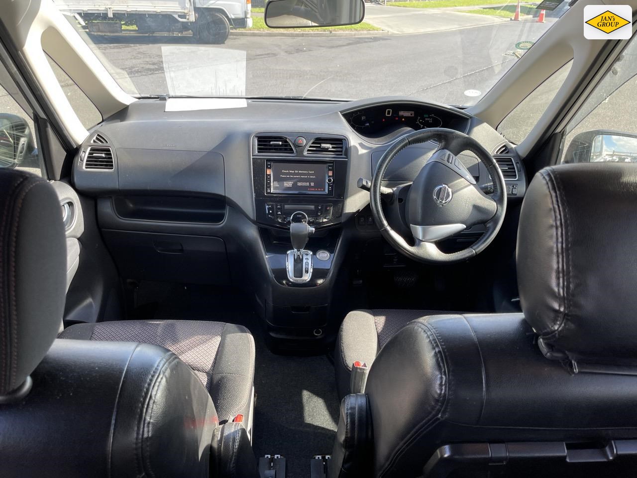 2013 Nissan Serena