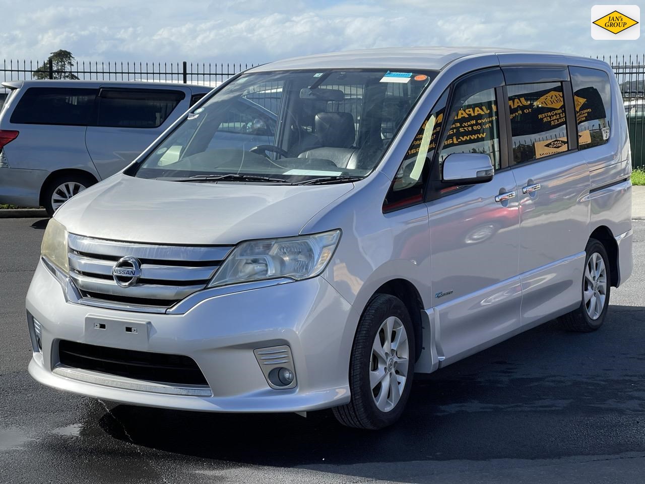 2013 Nissan Serena