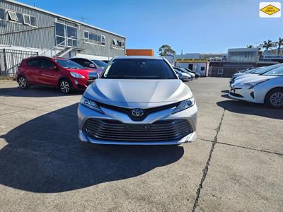 2019 Toyota Camry - Thumbnail