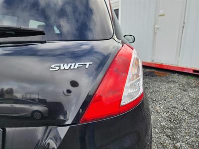 2013 Suzuki Swift - Thumbnail