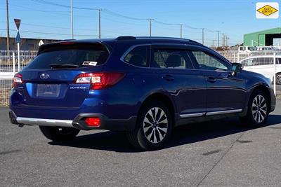 2016 Subaru Outback - Thumbnail