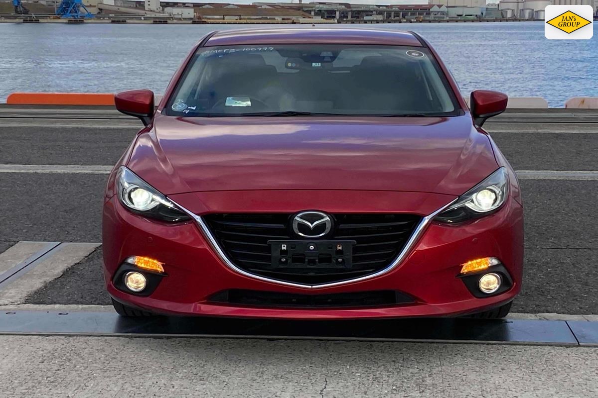 2013 Mazda Axela