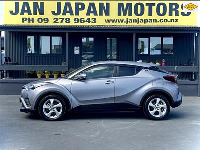 2018 Toyota C-HR - Thumbnail