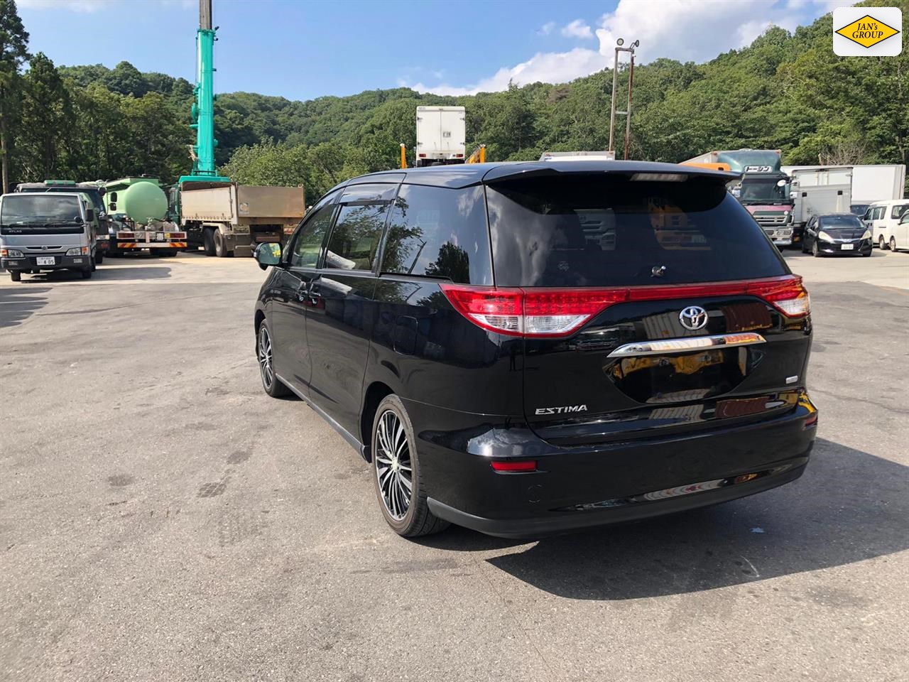 2015 Toyota Estima