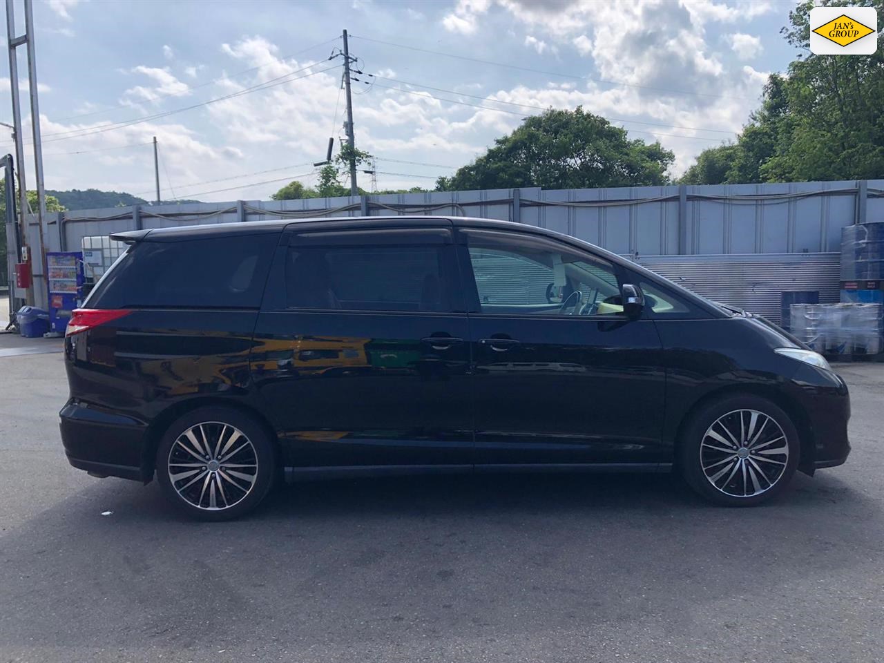 2015 Toyota Estima