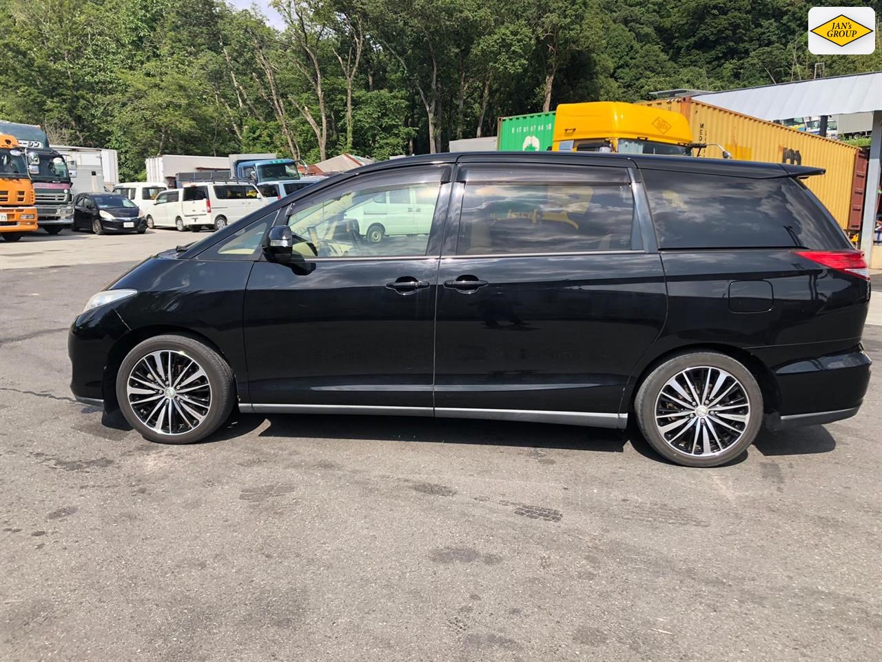 2015 Toyota Estima