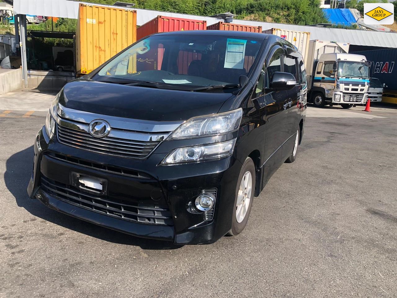 2013 Toyota Vellfire