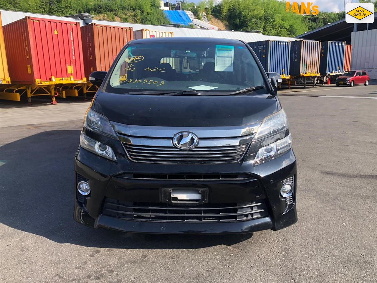 2013 Toyota Vellfire