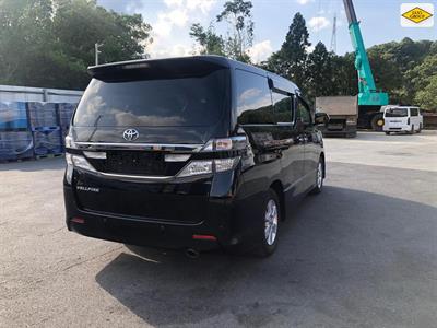 2013 Toyota Vellfire - Thumbnail