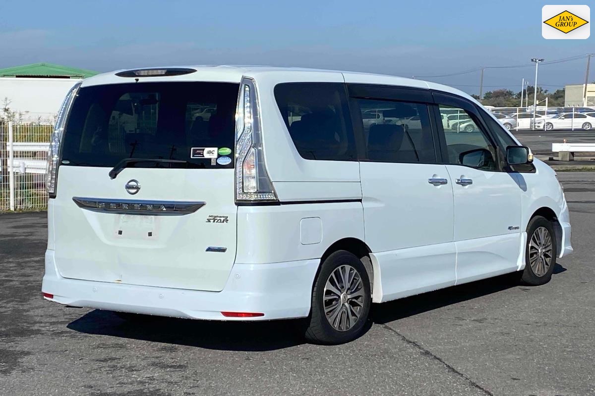 2015 Nissan Serena